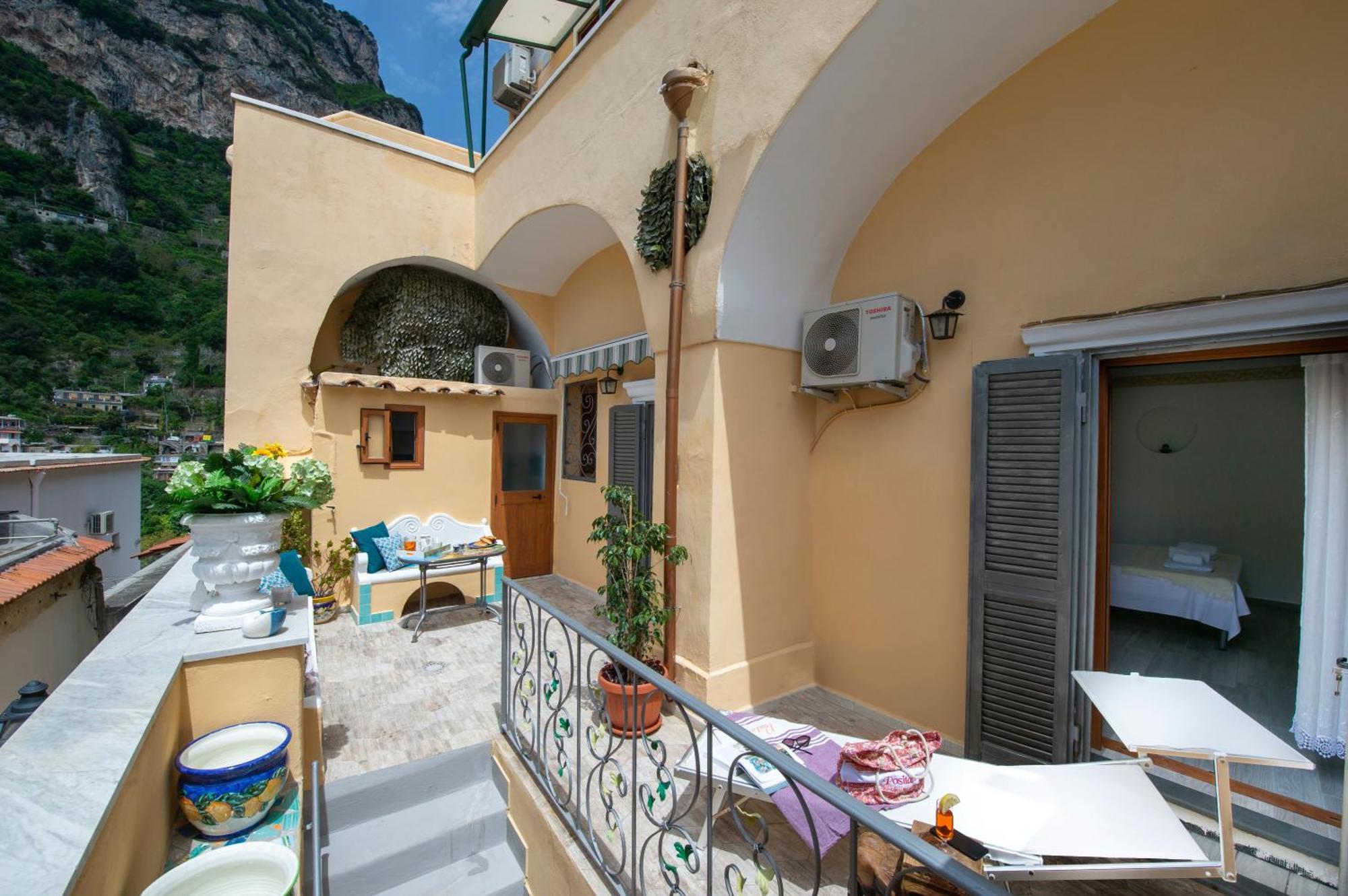 Amore Rentals - Casa Barbera B โปซิตาโน ภายนอก รูปภาพ